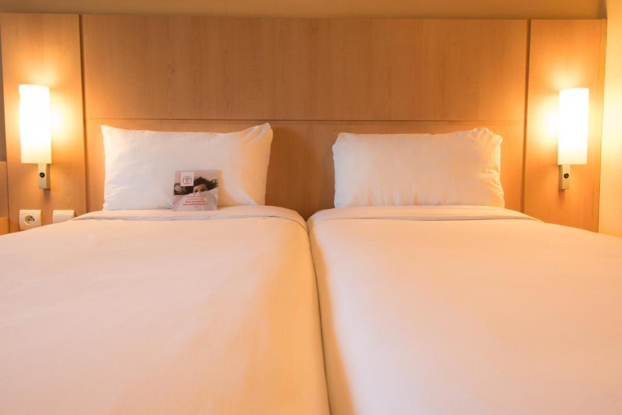 Ibis Oran Les Falaises Luaran gambar