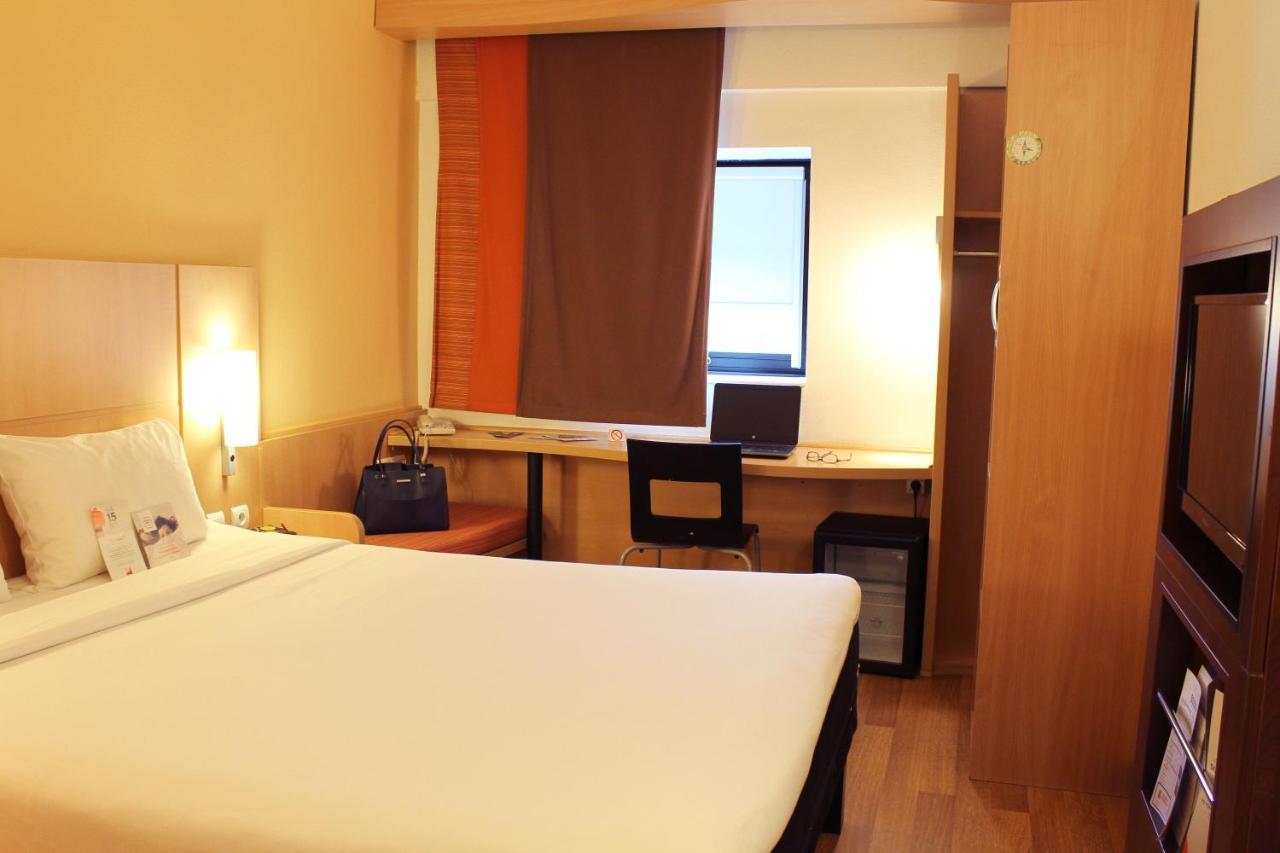 Ibis Oran Les Falaises Luaran gambar
