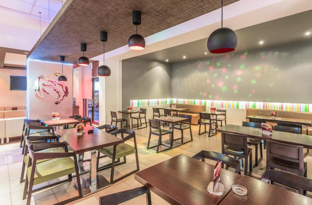 Ibis Oran Les Falaises Luaran gambar