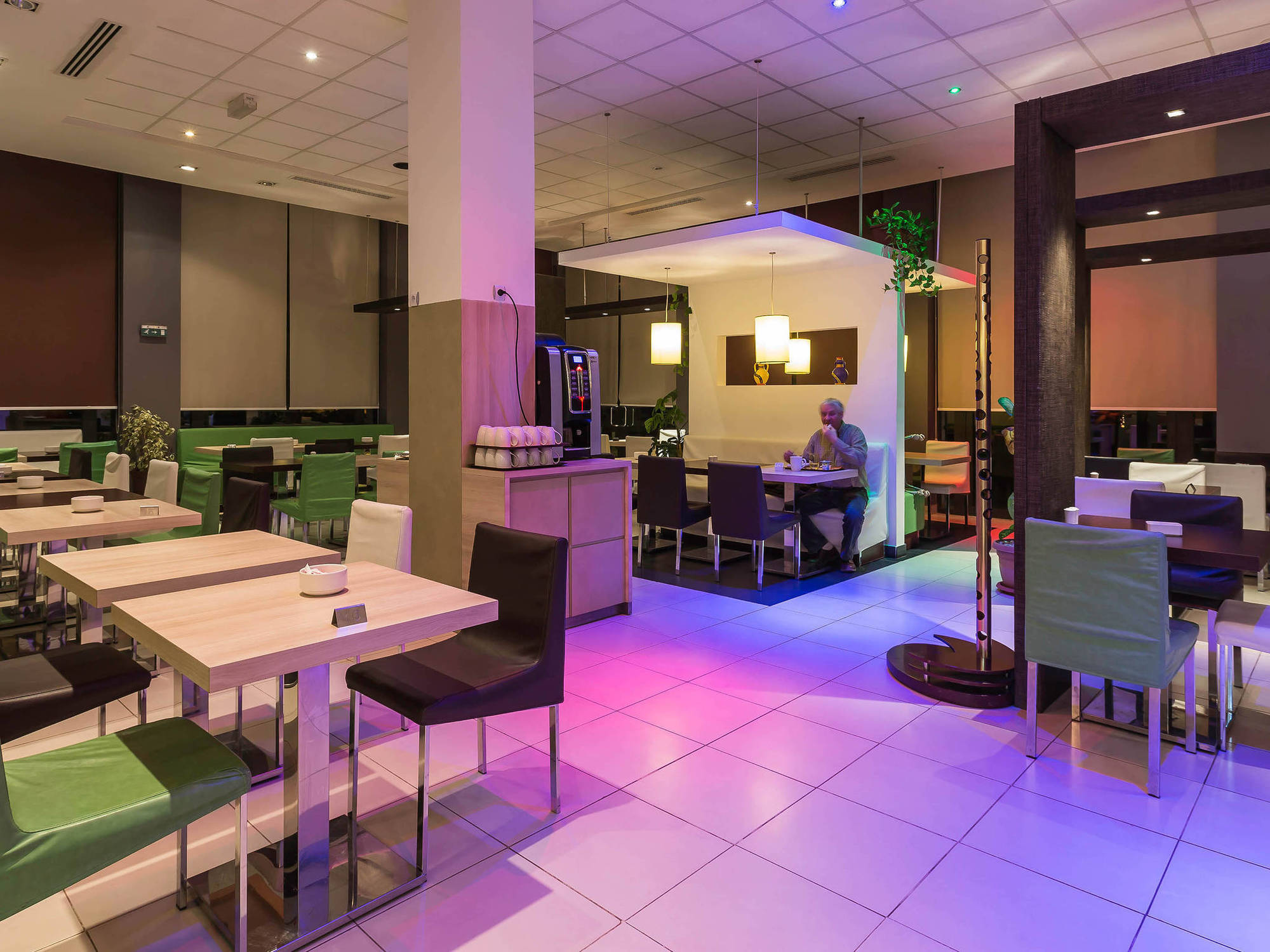 Ibis Oran Les Falaises Luaran gambar
