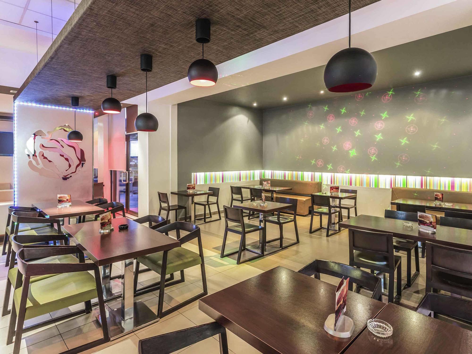 Ibis Oran Les Falaises Luaran gambar