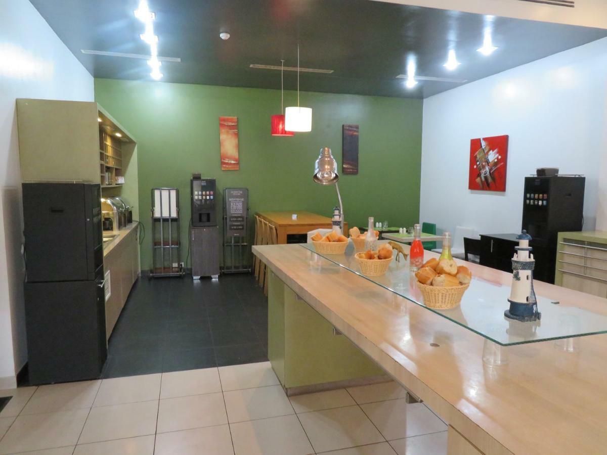 Ibis Oran Les Falaises Luaran gambar