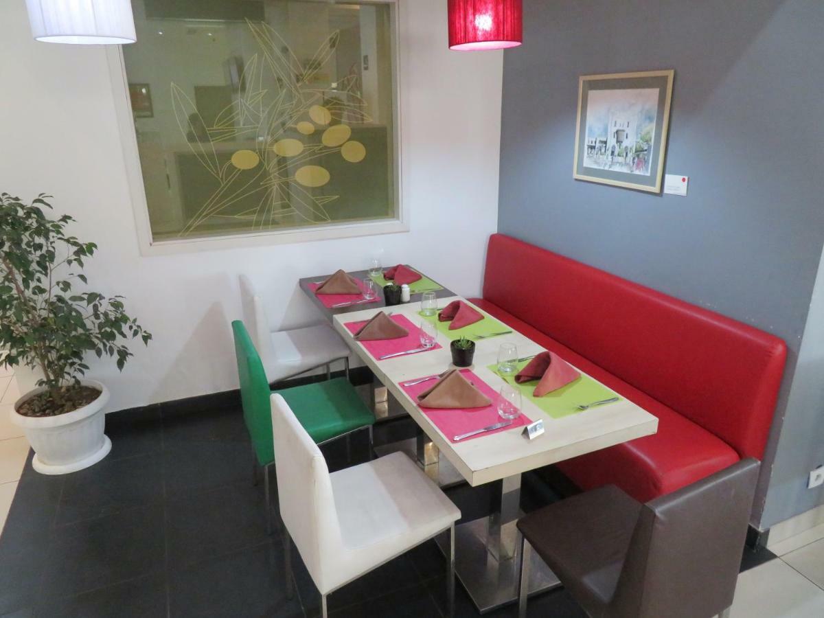 Ibis Oran Les Falaises Luaran gambar